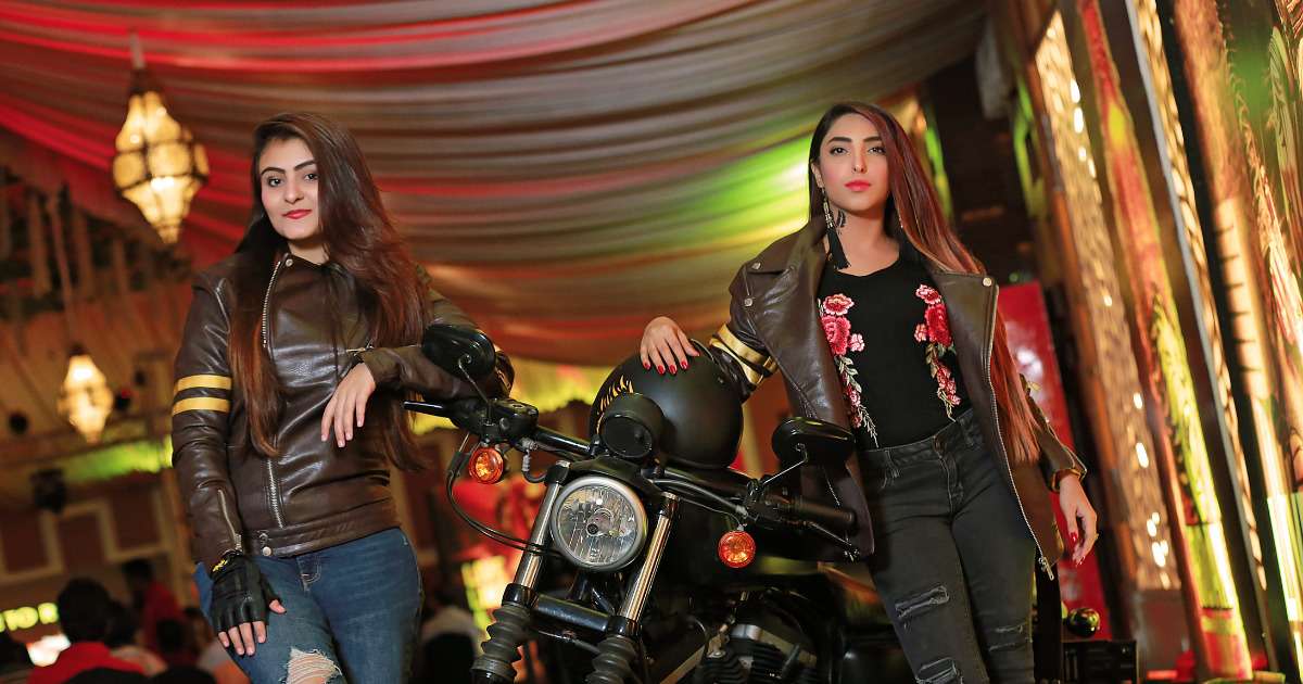 バイクウェアの種類や選ぶ基準とは バイク女子に人気のウェア4選を紹介 バイクウーマン